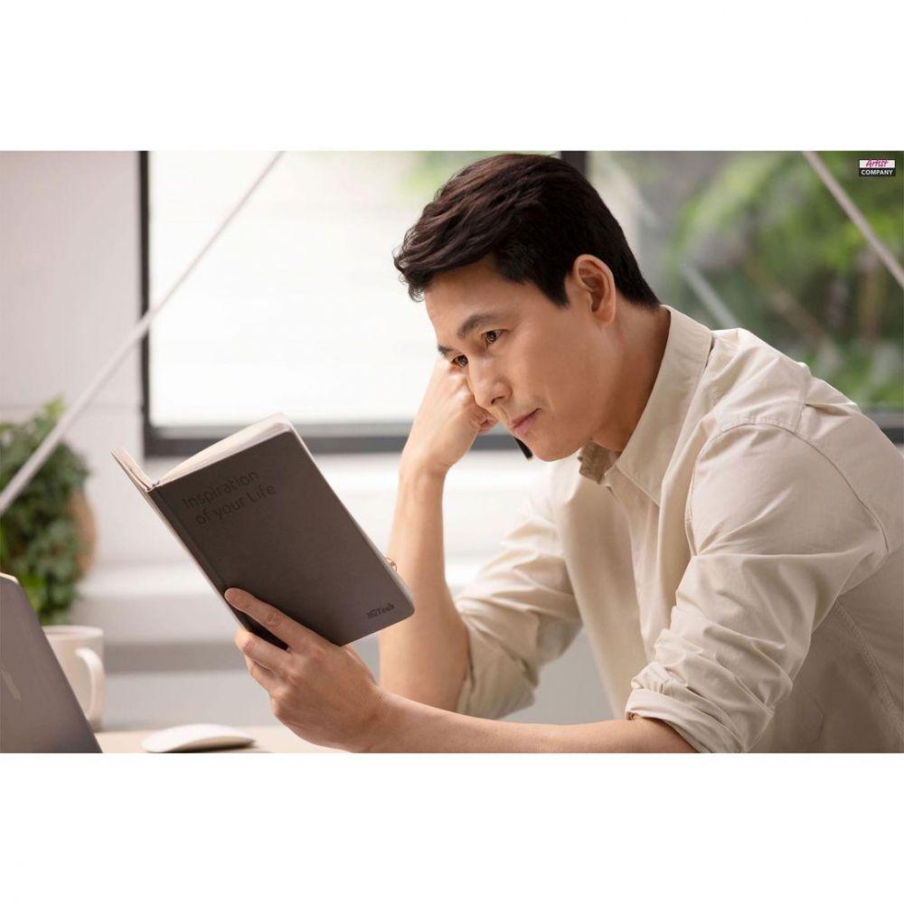 Jung Woo Sung (instagram.com/artistcompanyofficial)