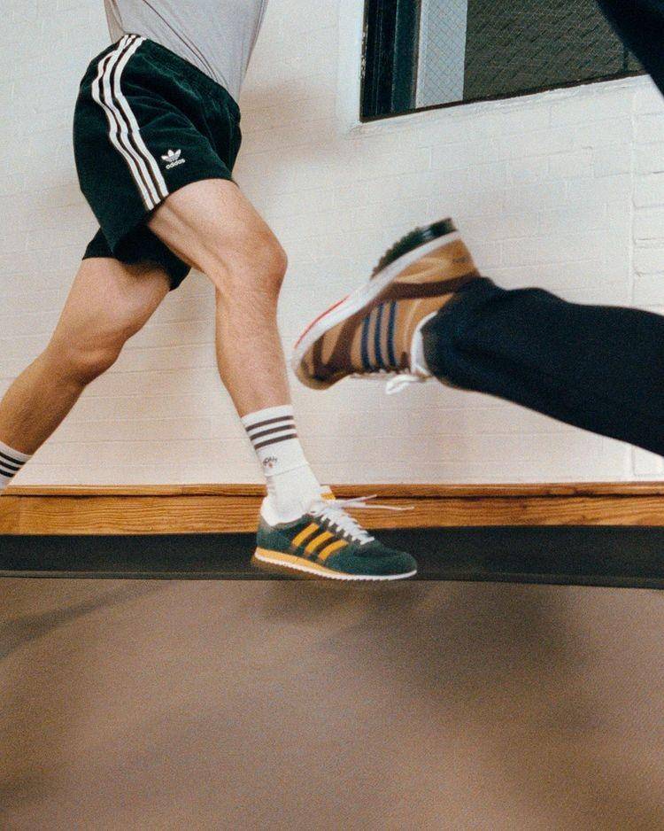 Sepatu running Noah x Adidas (instagram.com/adidasoriginals)