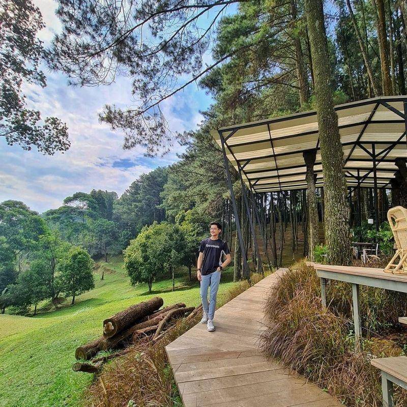 Tempat Makan di Bogor dengan Pemandangan Alam (instagram.com/pasiranginpas)