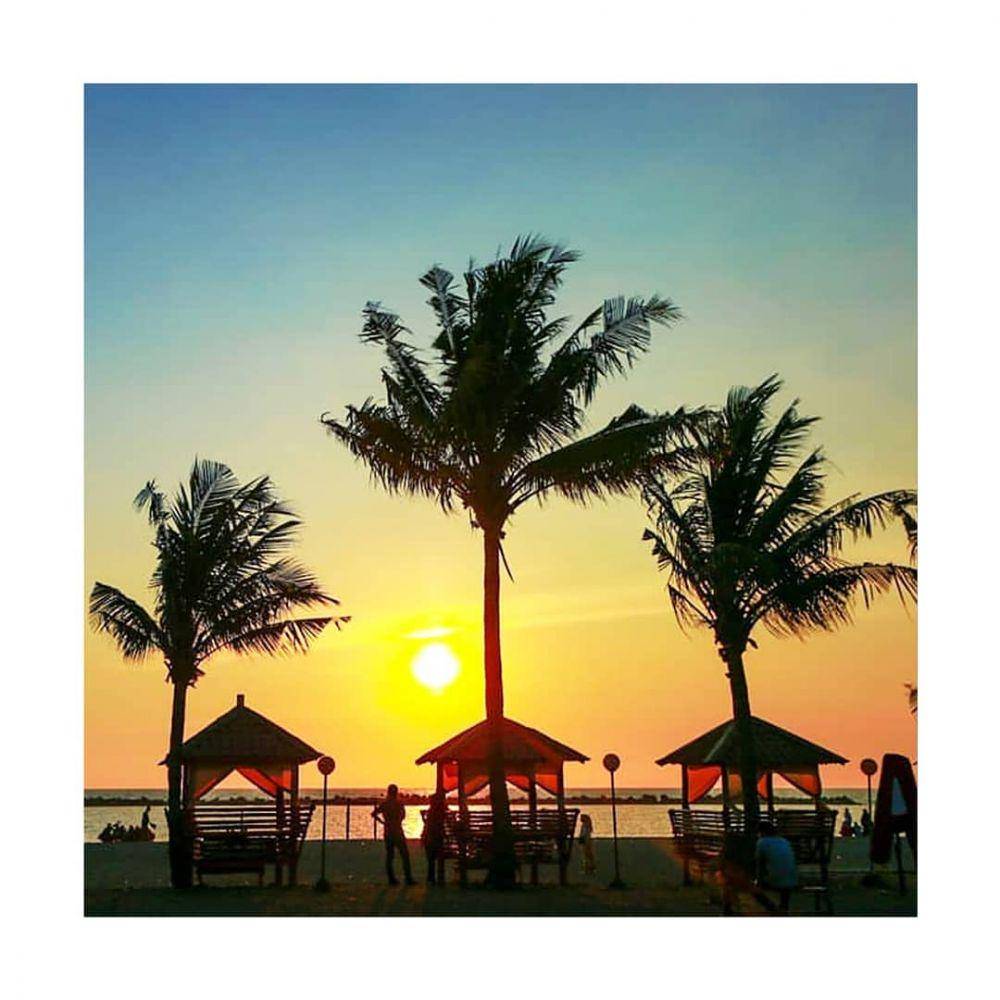 Pantai Akkarena (instagram.com/pantaiakkarena)
