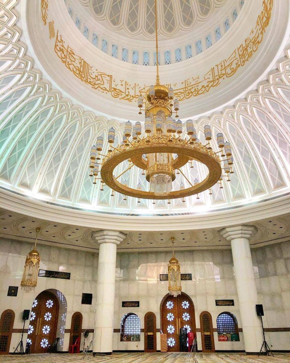 Masjid Jame 'Asr Hassanil Bolkiah (instagram.com/alfakurnia)