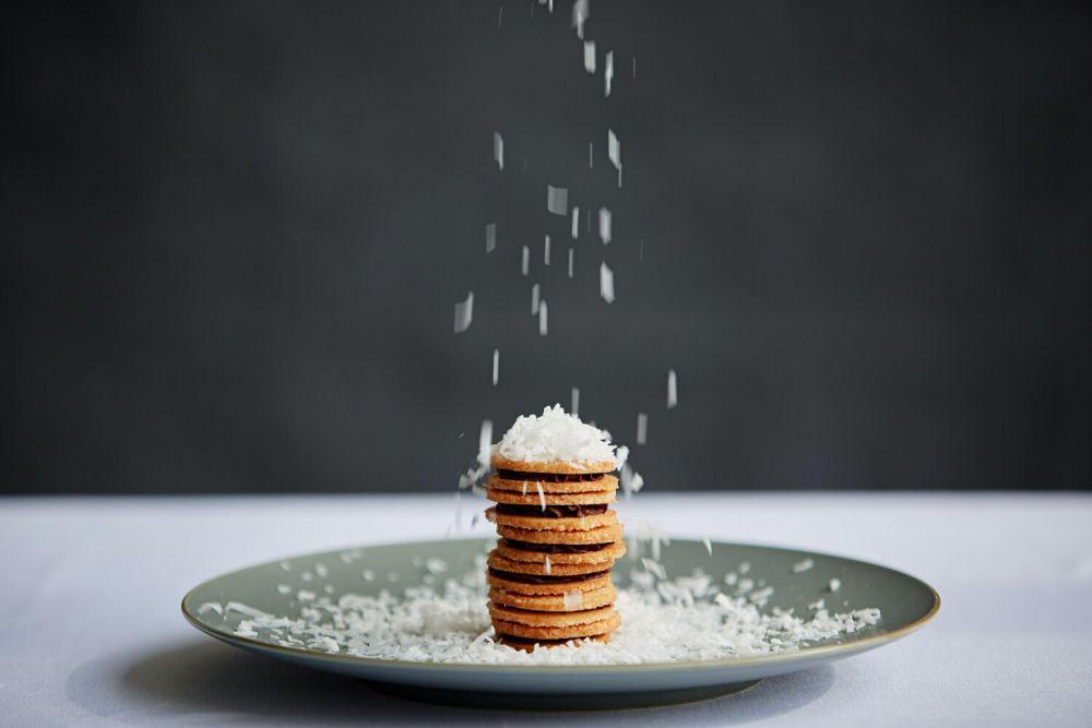ilustrasi cookie butter sandwich cookies (unsplash.com/American Heritage Chocolate)