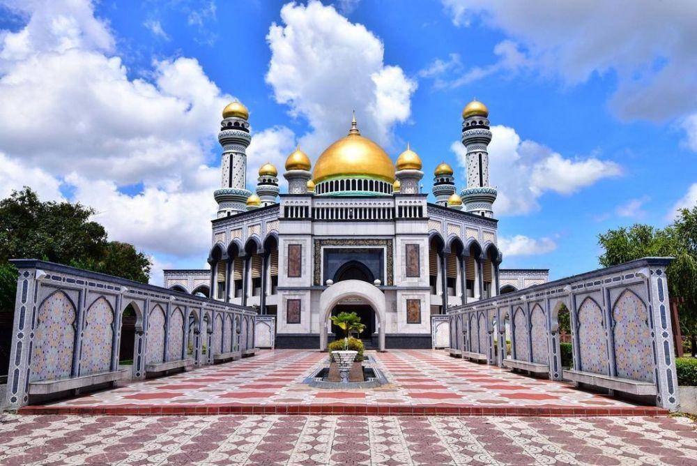 Masjid Jame 'Asr Hassanil Bolkiah (instagram.com/andrewhunter.photo)