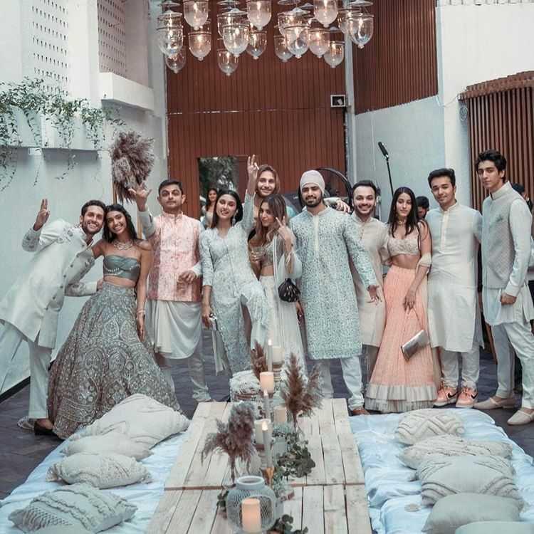 Alanna Panday tunangan. (instagram.com/deannepanday)