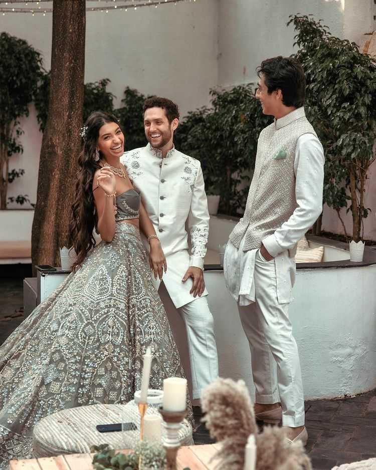 Alanna Panday tunangan. (instagram.com/alannapanday)