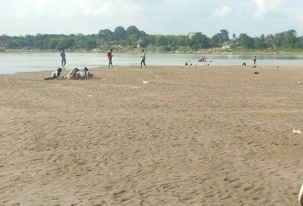 ilustrasi pantai Supi - IDN Times/istimewa