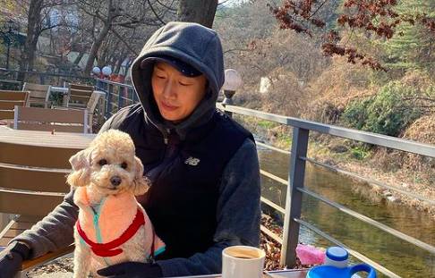 Kang Ki Young (instagram.com/booboo2injo)