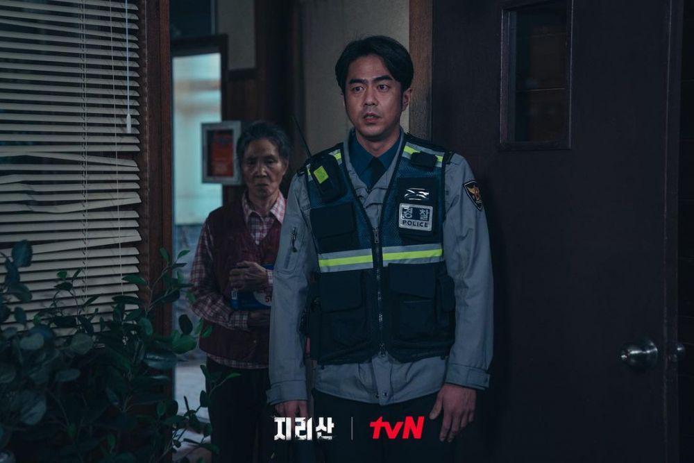 potret Jun Suk Ho sebagai Kim Woong Soon dalam KDrama Jirisan (instagram.com/tvn_drama)