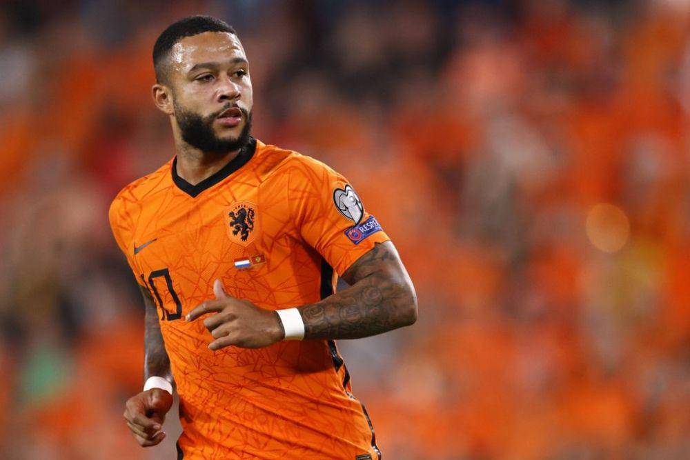 Memphis Depay tampil membela Timnas Belanda. (football-espana.net)