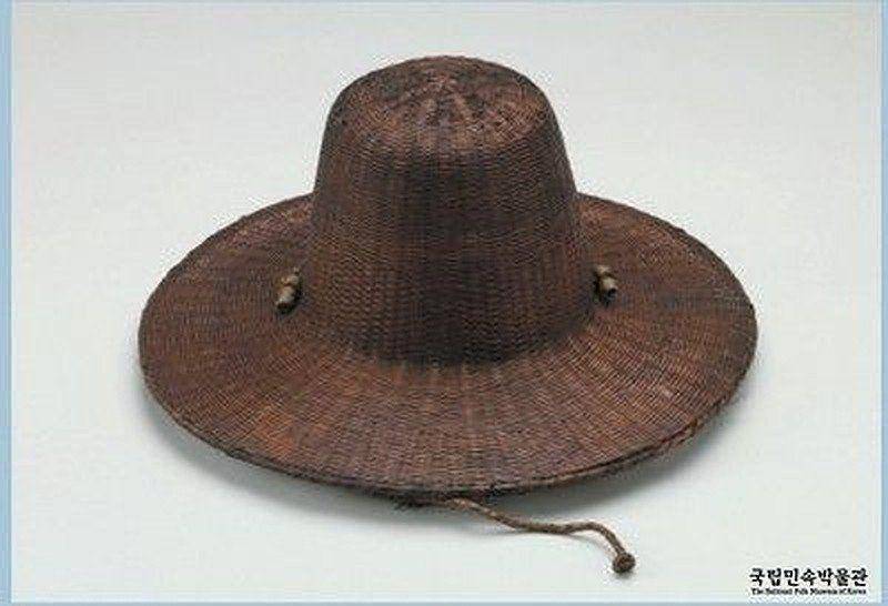 paeraengyi, topi tradisional Korea (dok. inikpop.com)
