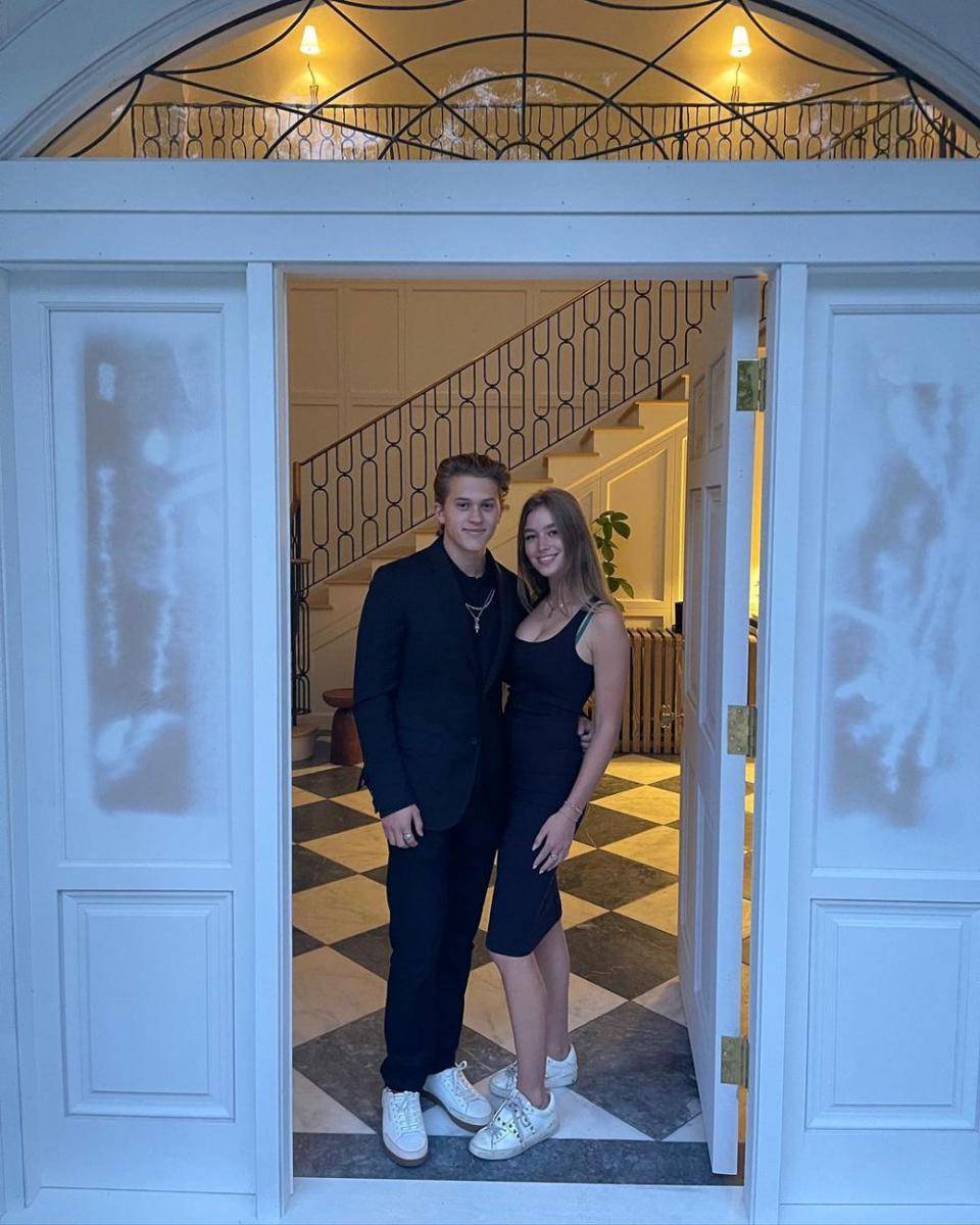 potret Deacon Phillippe bersama kekasihnya (instagram.com/deaconphillippe)