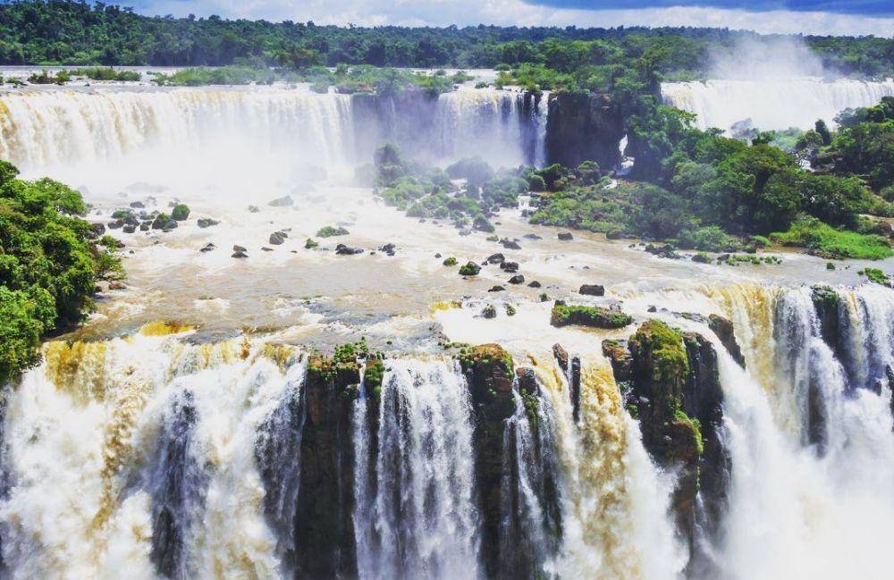 Air terjun Iguazu (instagram.com/dream.a.travel)