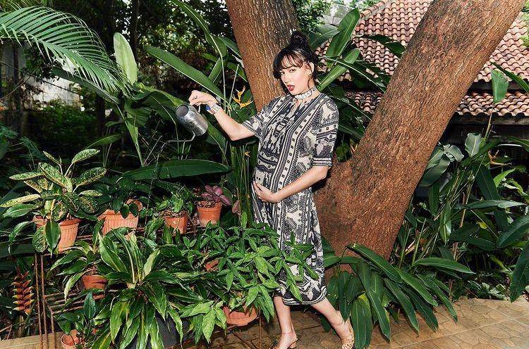Maternity Nadine Chandrawinata, Zivanna Letisha, Dea Rizkita (Instagram.com/dennytjan)