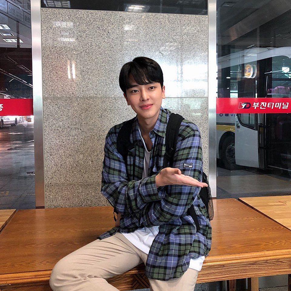 Kwak Hee Joo (instagram.com/kwak_bob)