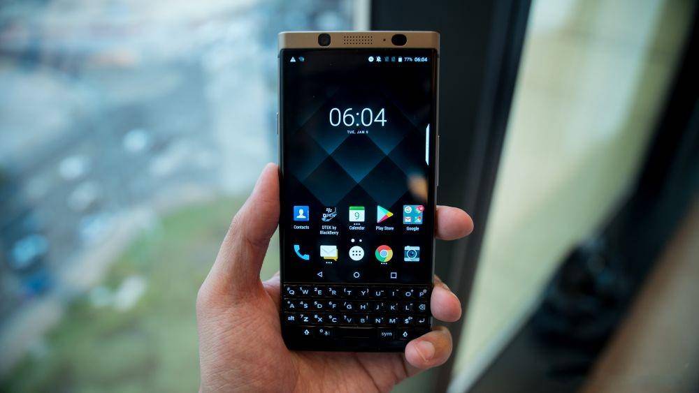 ilustrasi HP Blackberry (androidauthority.com)