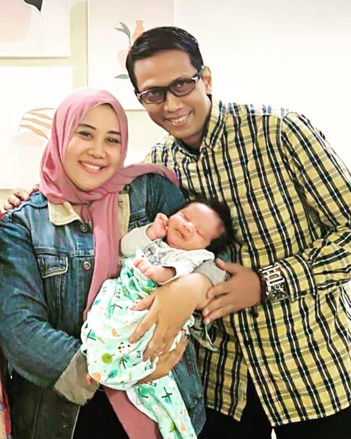 potret Gala bersama kakek dan neneknya (instagram.com/puput_soedrajat)