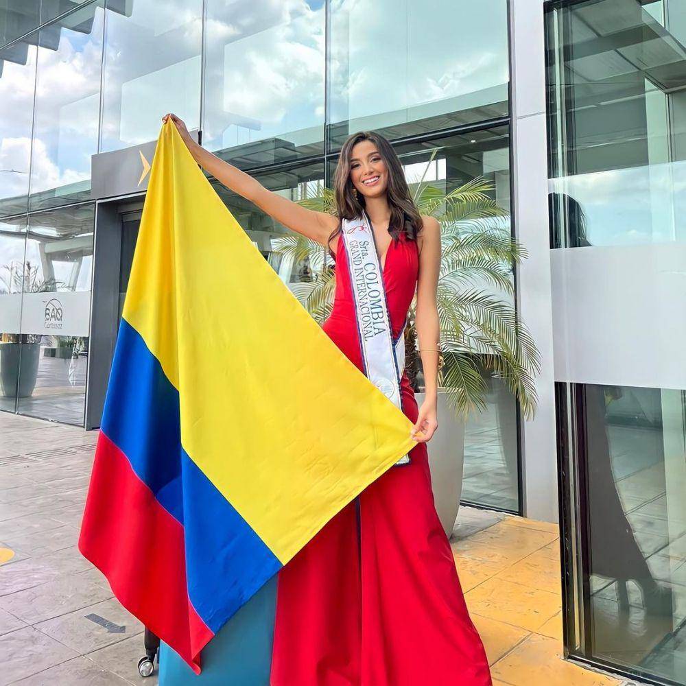 Potret Keberangkatan Kontestan Miss Grand International 2021 ke Phuket, Thailand (Instagram.com/missgrandinternational)