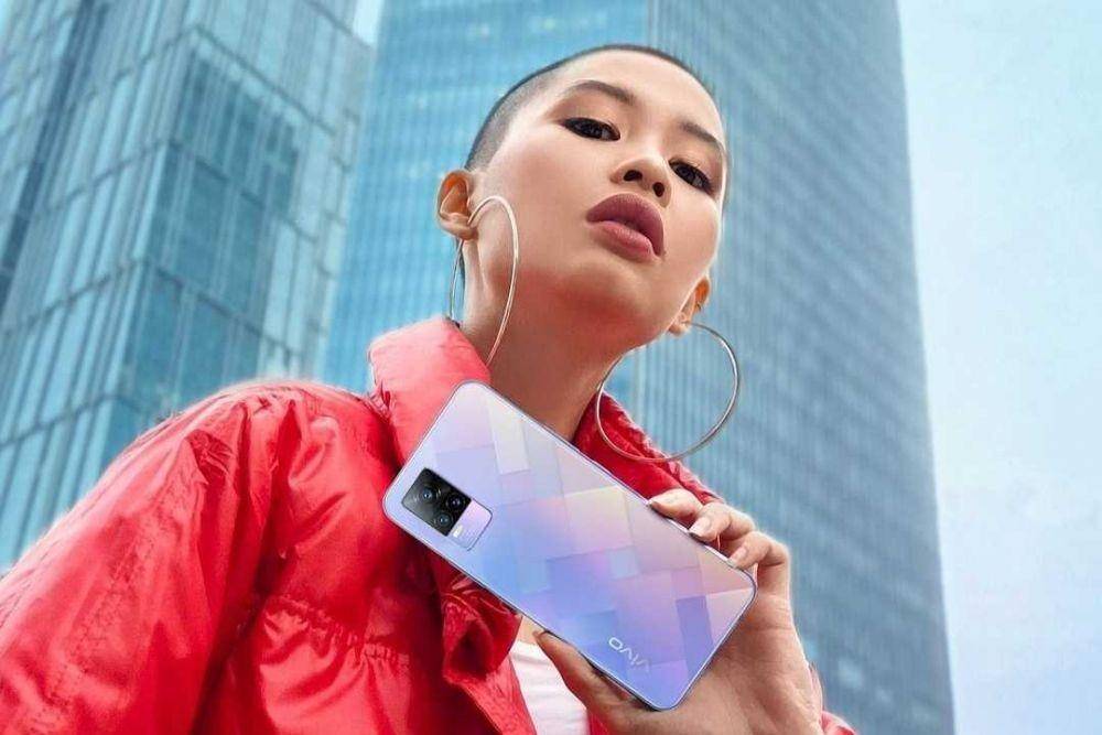 vivo V21 (instagram.com/vivo_indonesia)