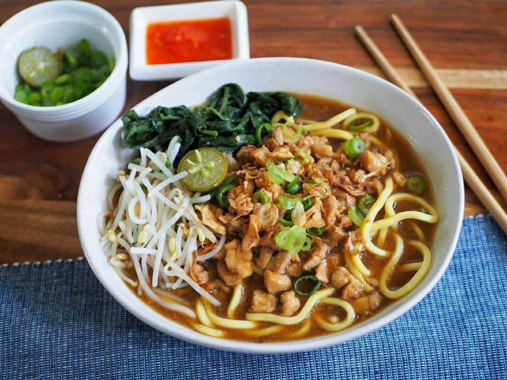 Resep Mie Kangkung Jakarta, Menu Lezat yang Bikin Tubuh Hangat