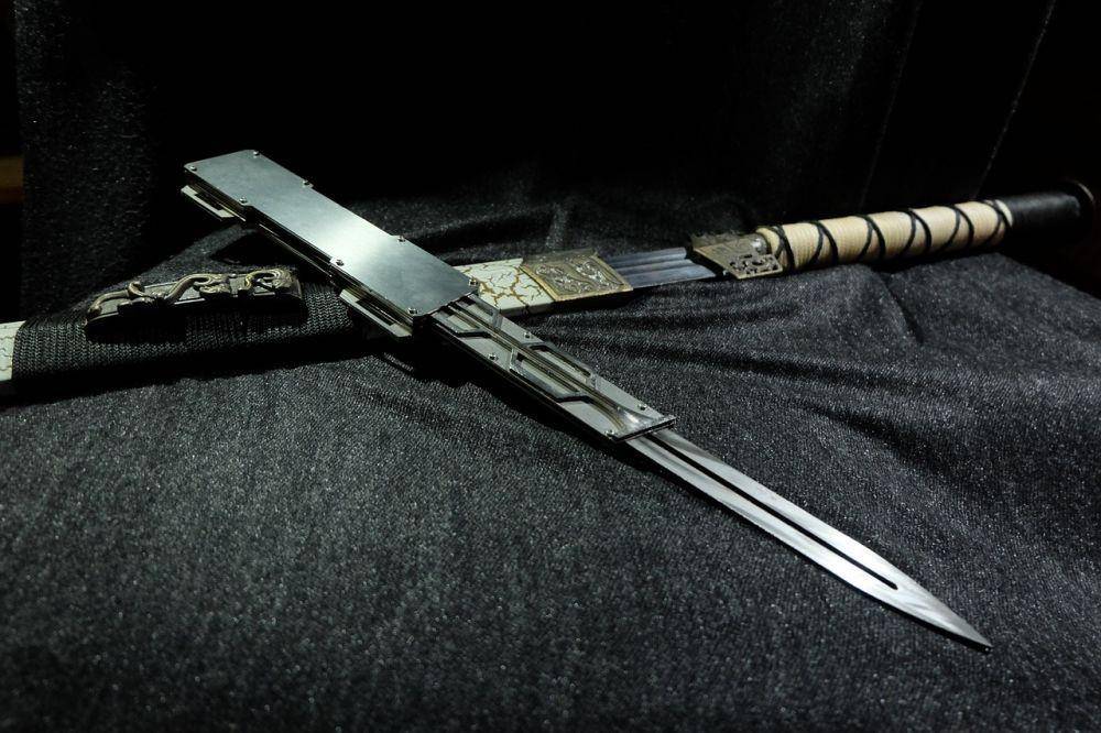 ilustrasi: hidden blade dan Assassin's Creed (pixabay.com/4504097)