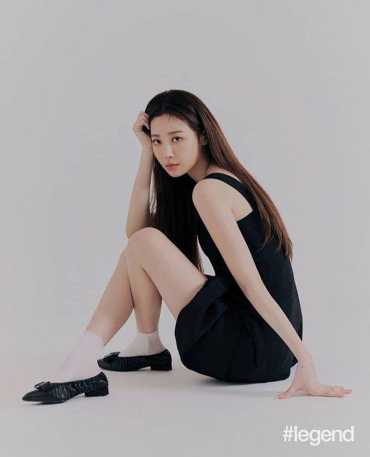 Yura Girl's Day (instagram.com/yura_936)