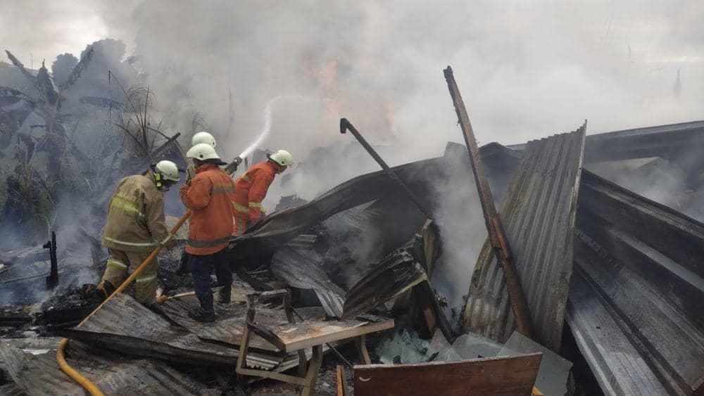 2 Orang Tewas Terjebak Kebakaran Rumah di Pulogadung, Terdengar Ledakan