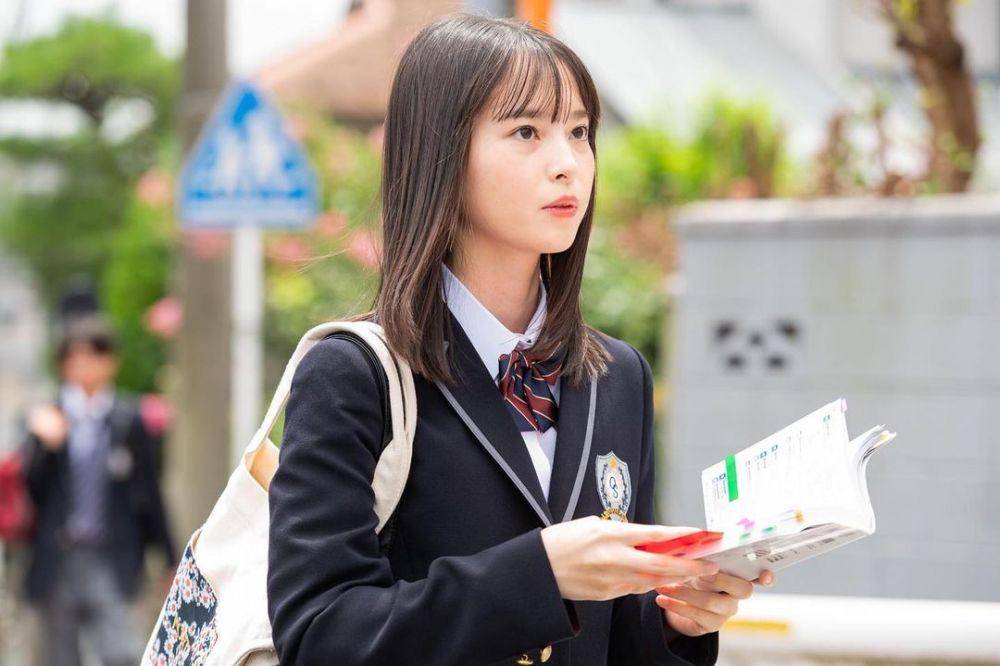 Iinuma Ai (instagram.com/hatsukoi_f_tbs)