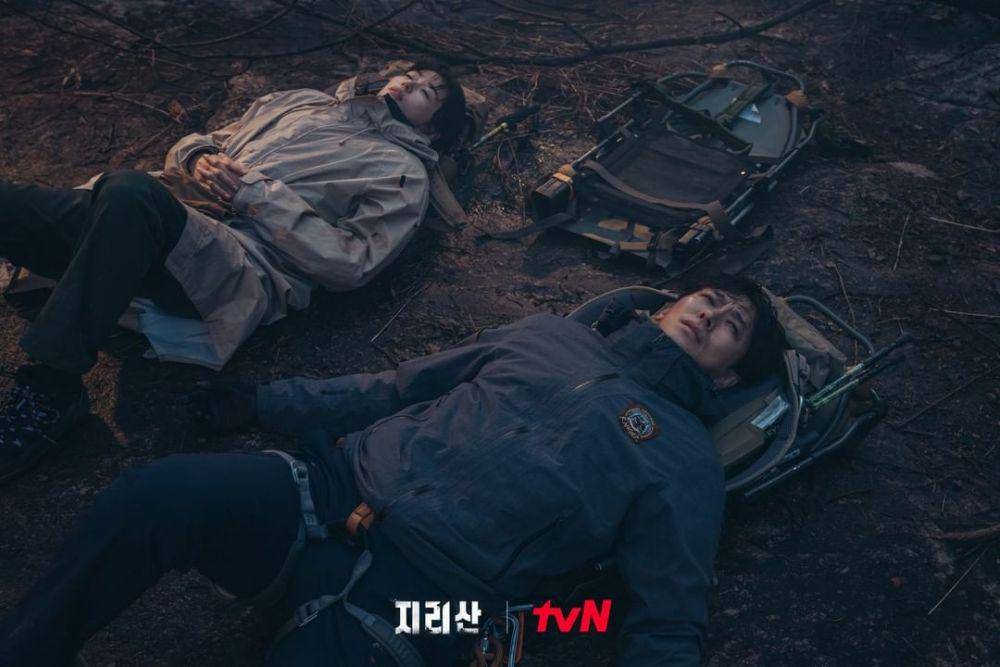 potret Jun Ji Hyun dan Ju Ji Hoon dalam KDrama Jirisan (instagram.com/tvn_drama)