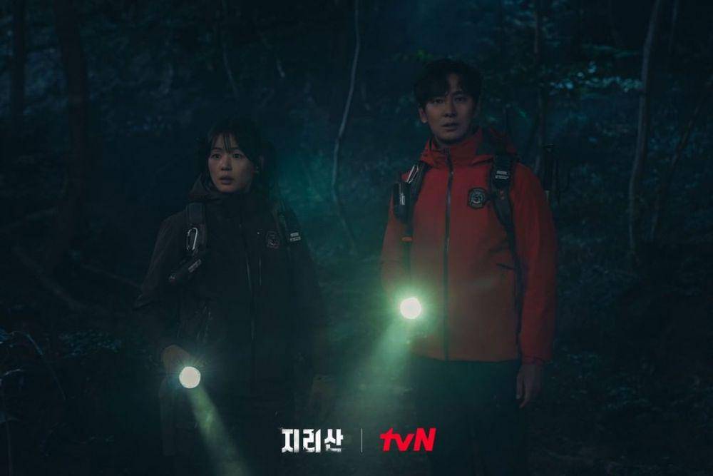 potret Jun Ji Hyun dan Ju Ji Hoon dalam KDrama Jirisan (instagram.com/tvn_drama)