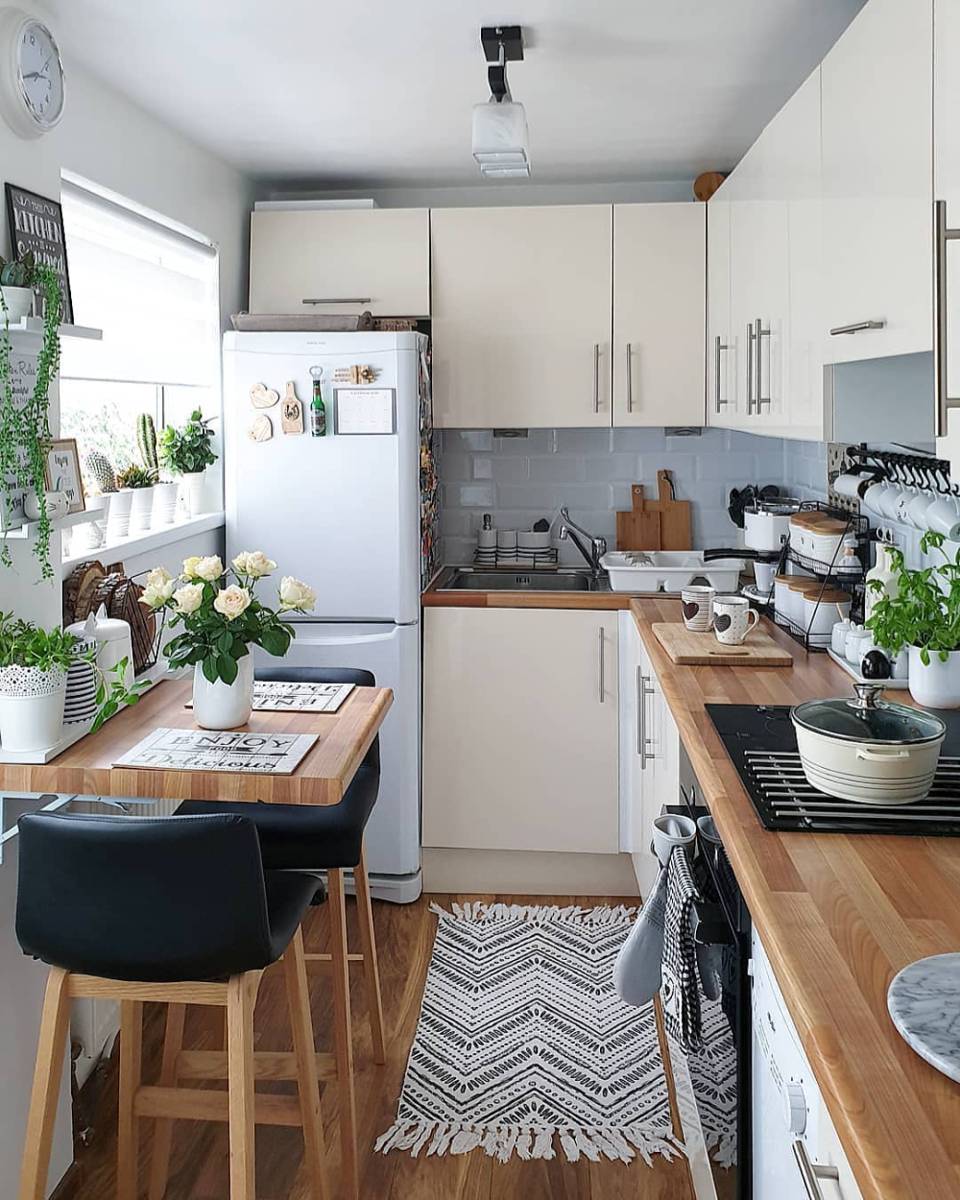 Inspirasi dapur fungsional buat rumah mungil. (bodyartstyle.com)