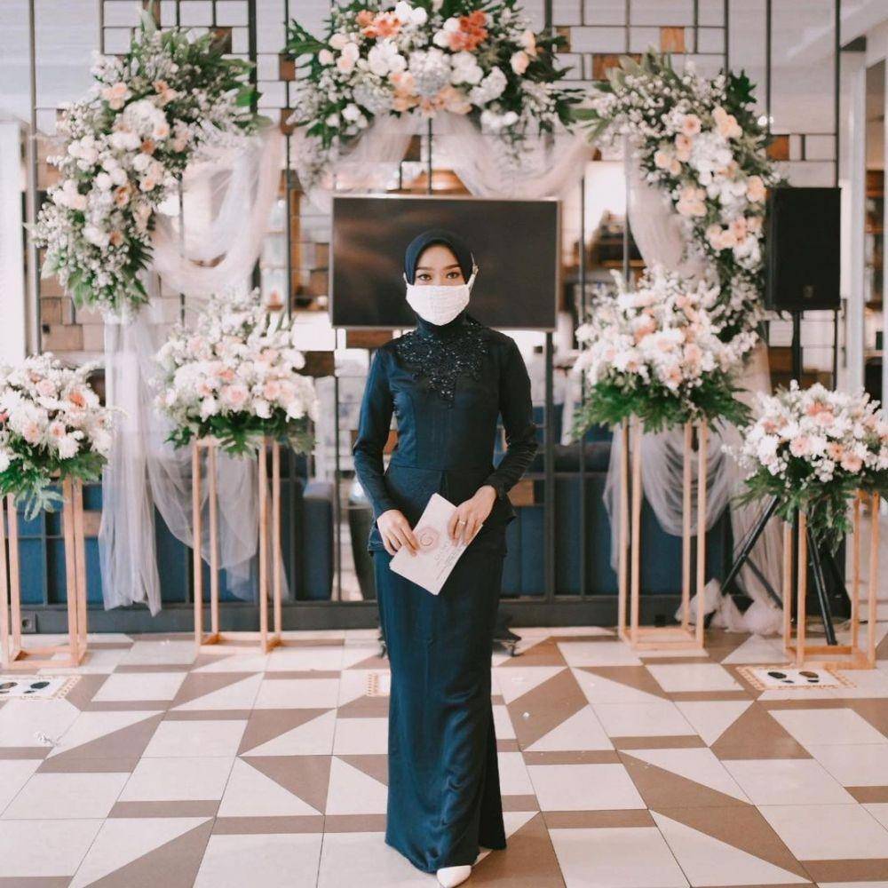 Outfit kondangan. (instagram.com/elsyandria)