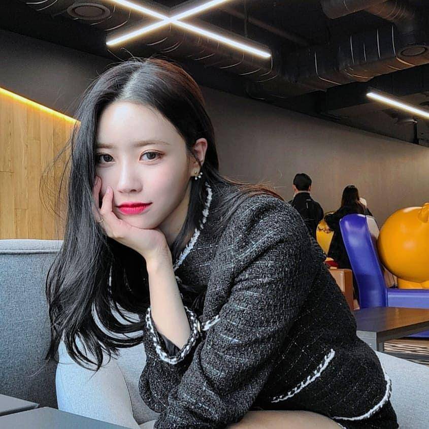 Lee Mijoo (instagram.com/queen.chu_s)