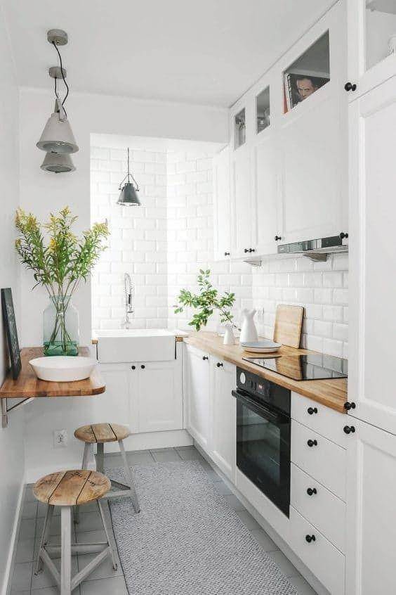 Inspirasi dapur fungsional buat rumah mungil. (apartmenttherapy.com)