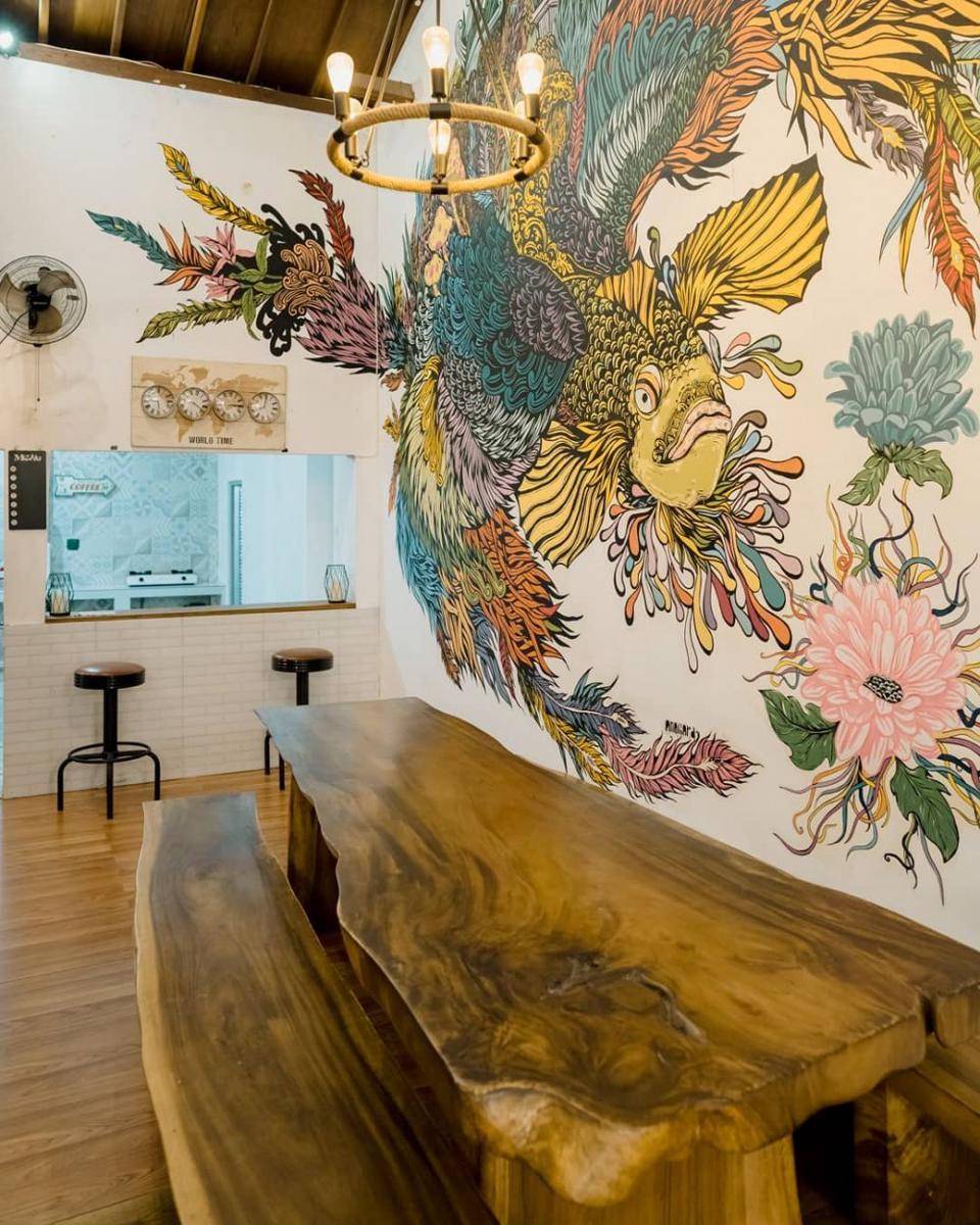 OstiC House (instagram.com/ostichouse)