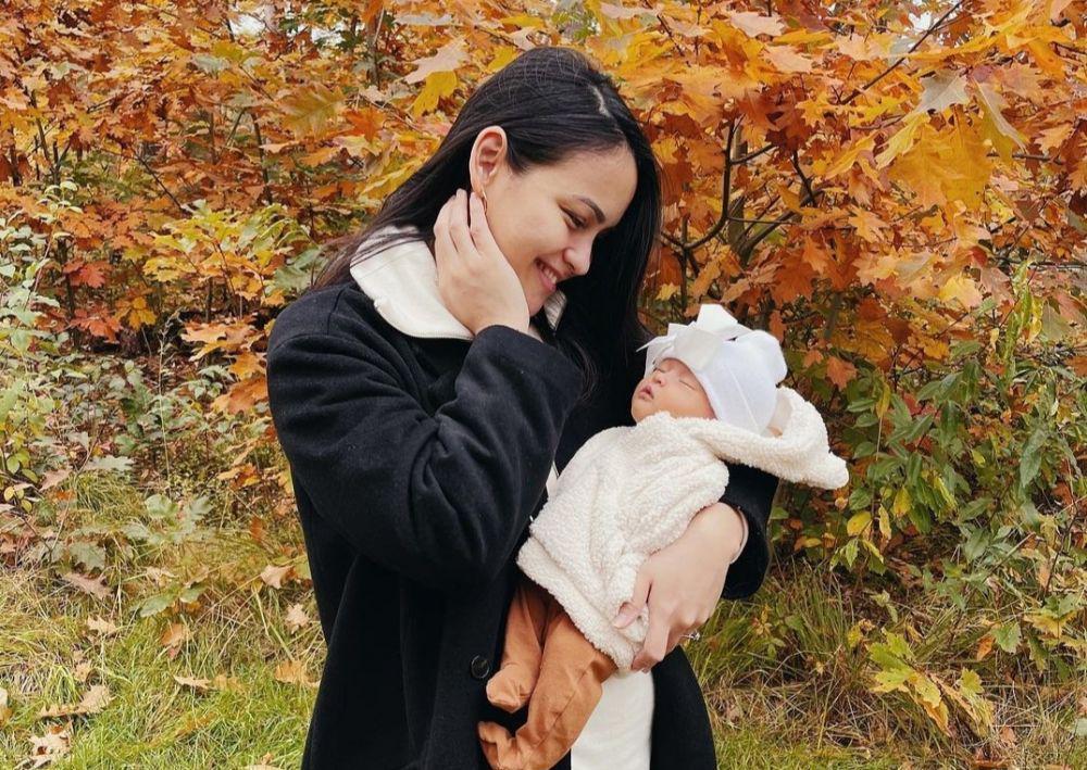 9 Potret Ghea D'Syawal Momong Baby Alanah, Lakoni Peran Ibu Baru