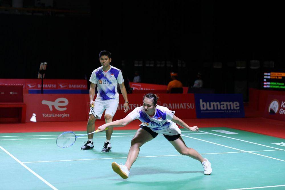 Pertandingan Praveen Jordan/Melati Daeva Oktavianti saat Indonesia Masters 2021. (dok. Humas PP PBSI)