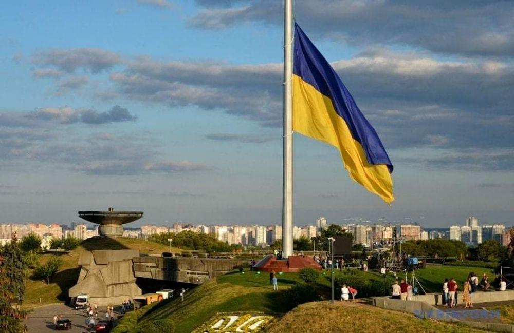 Bendera Ukraina di Kyiv. (instagram.com/kobziuk_dima)