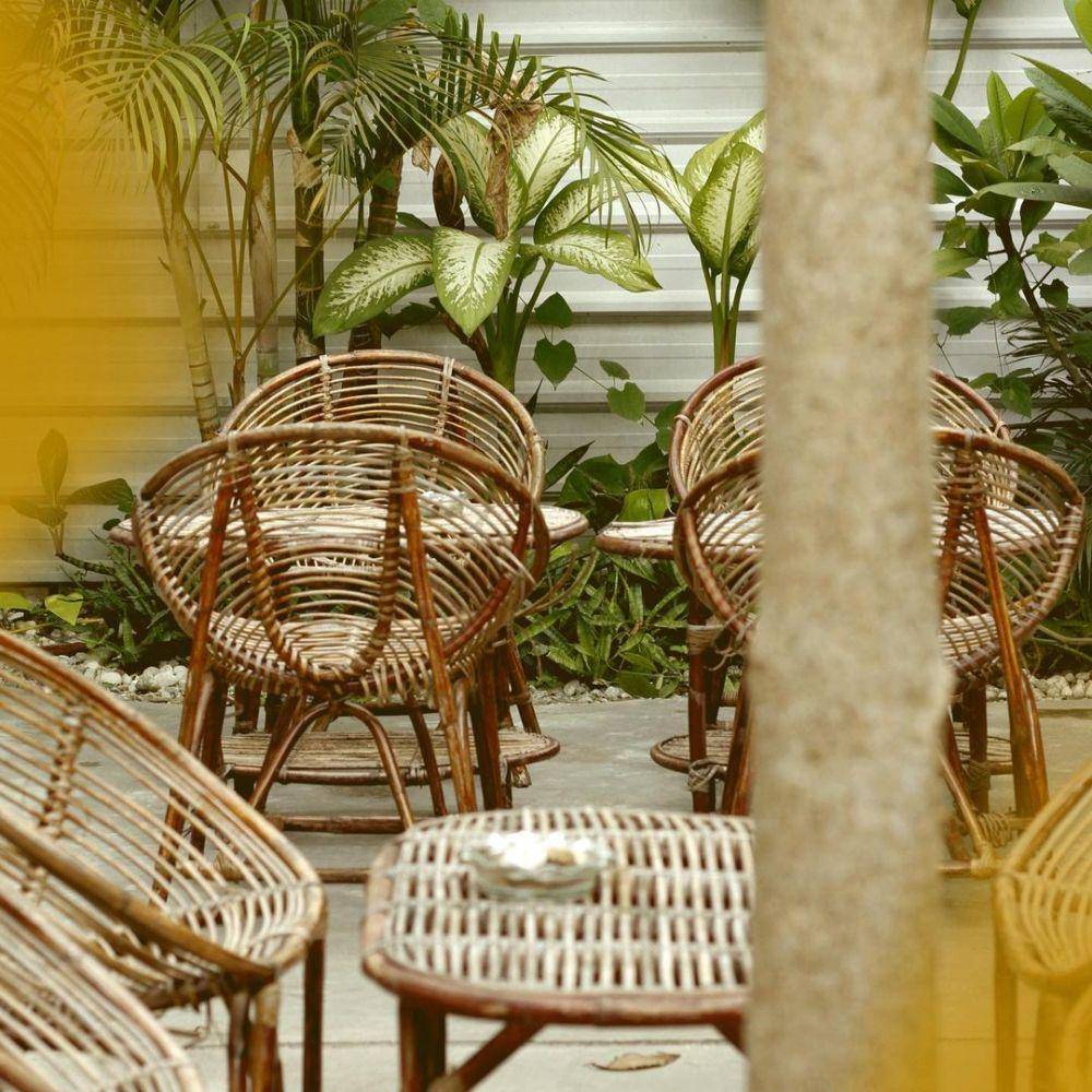 comet.cof coffee shop (instagram.com/comet.cof)