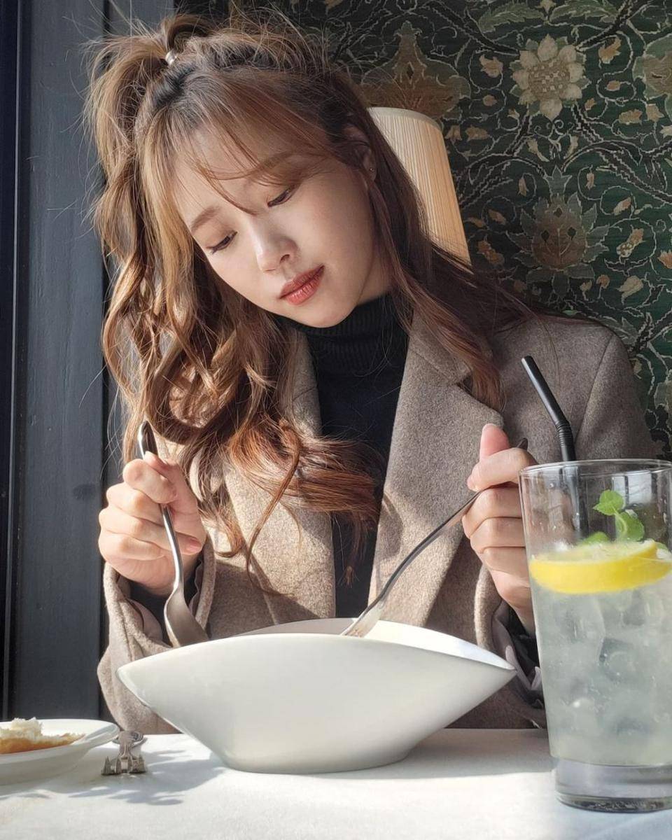 Lee Mijoo (instagram.com/queen.chu_s)