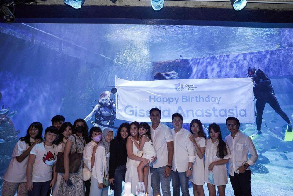 Perayaan ulang tahun Gisella Anastasia yang ke-31. (instagram.com/jaysforeal)