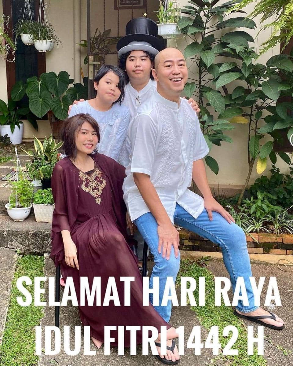 potret keluarga Pandji Pragiwaksono (instagram.com/pandji.pragiwaksono)