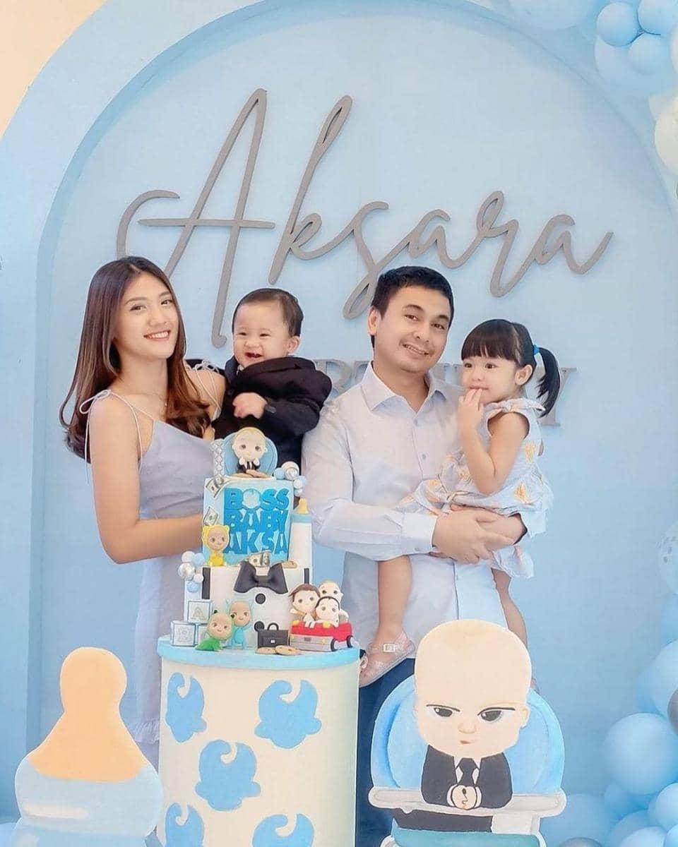 potret keluarga Raditya Dika (instagram.com/raditya_dika)