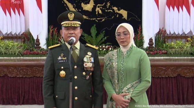Kepala Staf TNI Angkatan Darat (KSAD) Jenderal TNI Dudung Abdurachman usai dilantik Presiden Joko "Jokowi" Widodo pada Rabu, 17 November 2021 (Tangkapan layar YouTube Sekretariat Presiden)