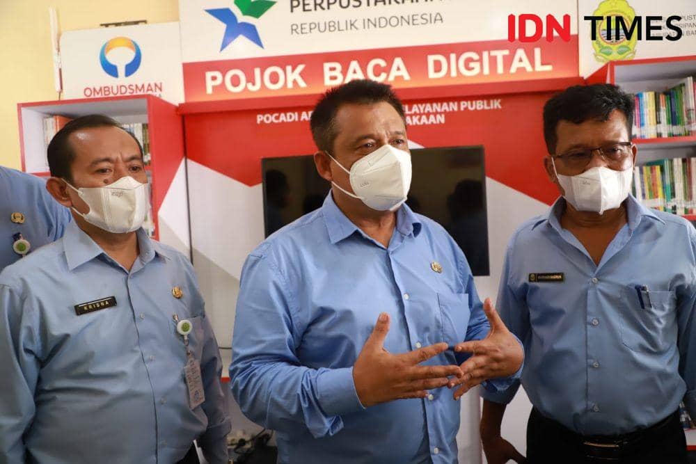 Bupati Bantul, Joko B Purnomo (tengah). IDN Times/Daruwaskita