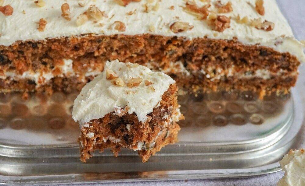ilustrasi hummingbird poke cake (unsplash.com/Karolina Kołodziejczak)