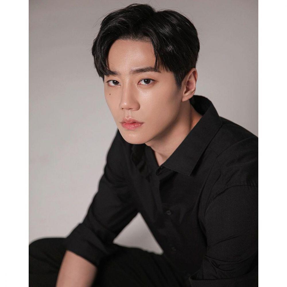 Junyeong U-KISS (instagram.com/real_2junyoung)