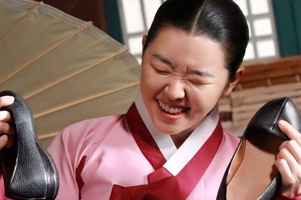 Lee Min Ji di drama The Red Sleeve (instagram.com/minminji_1101)