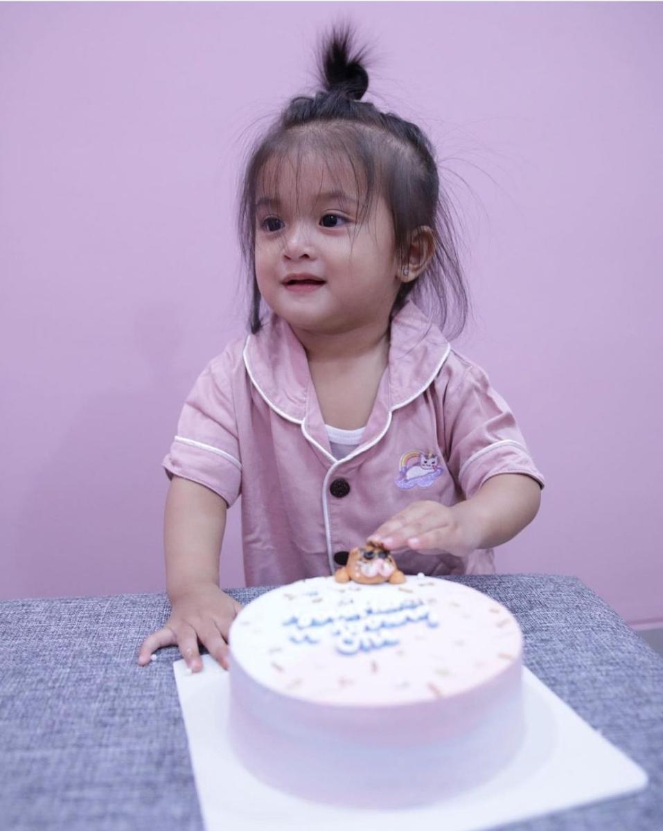 Sera saat ulang tahun pertama. (instagram.com/kevinlln)