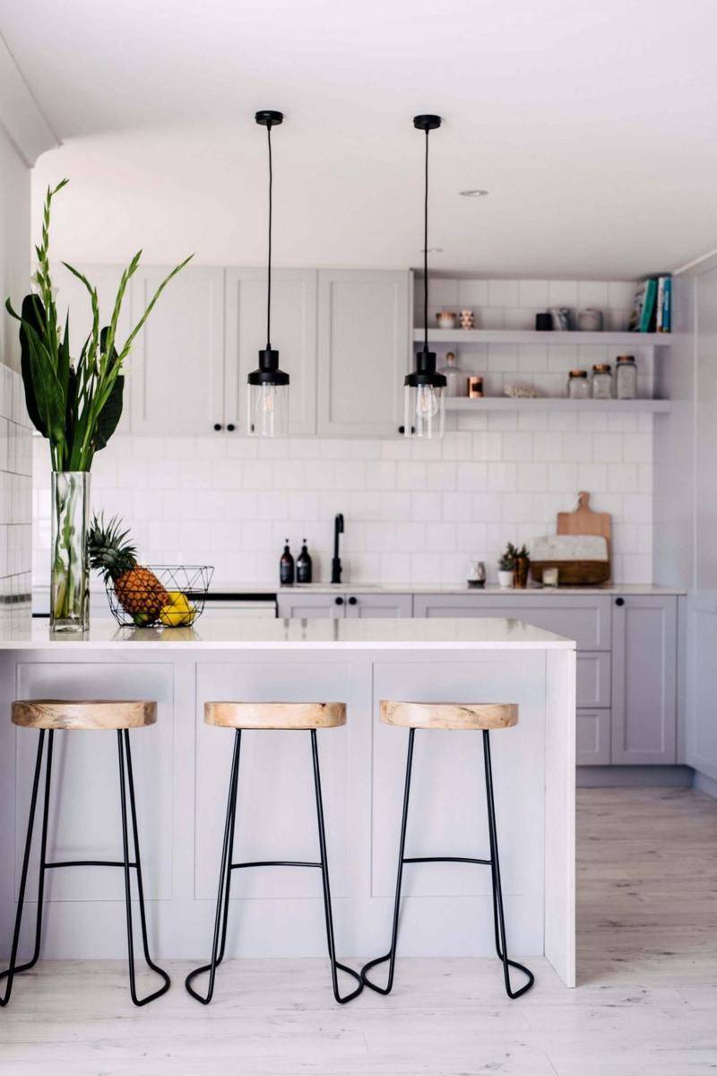 Inspirasi dapur fungsional buat rumah mungil. (kitchenthin.com)
