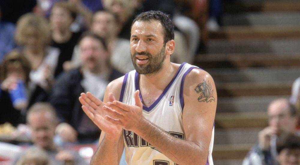 Vlade Divac, penggawa Sacramento Kings (nba.com)
